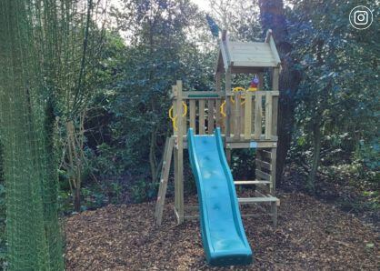 Jungle Gym Aire de Jeux avec table de pique-nique